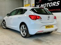 VAUXHALL ASTRA